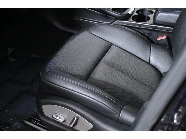 2022 Porsche Macan AWD