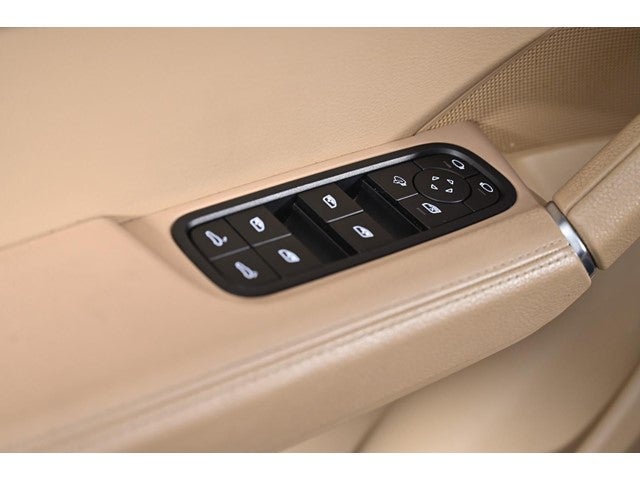 2023 Porsche Cayenne Base