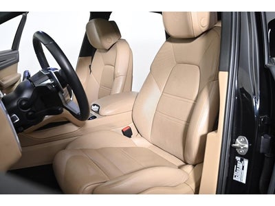 2023 Porsche Cayenne Base