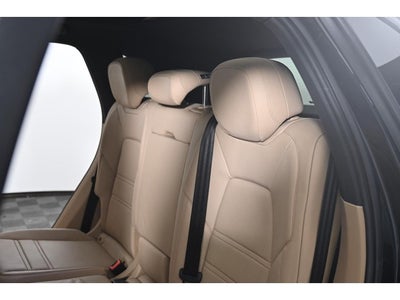 2023 Porsche Cayenne Base