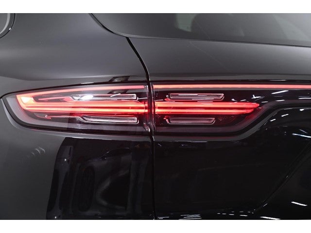 2023 Porsche Cayenne Base