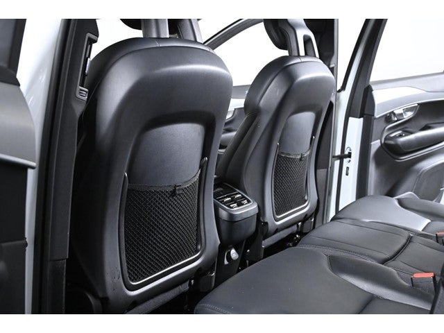 2022 Volvo XC90 Momentum