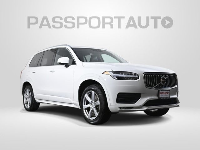 2022 Volvo XC90 Momentum