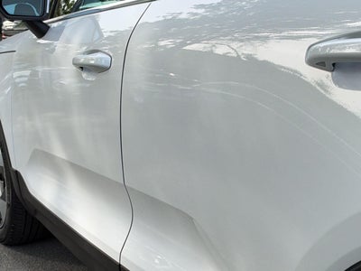 2023 Volvo XC40 Plus Bright Theme