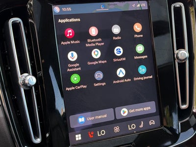 2023 Volvo XC40 Plus Bright Theme