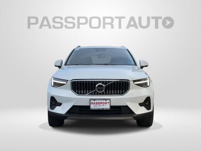 2023 Volvo XC40 Plus Bright Theme
