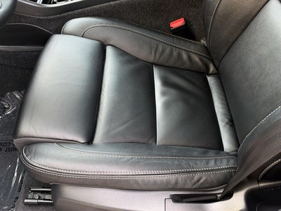 2023 Volvo XC40 Plus Bright Theme