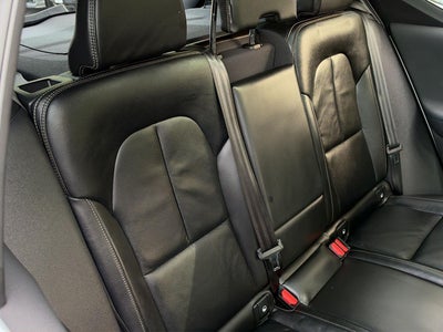 2023 Volvo XC40 Plus Bright Theme