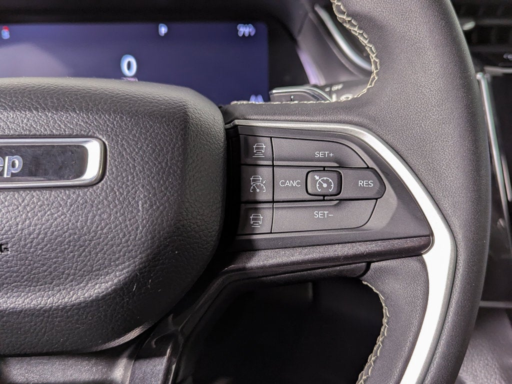 2023 Jeep Grand Cherokee Laredo
