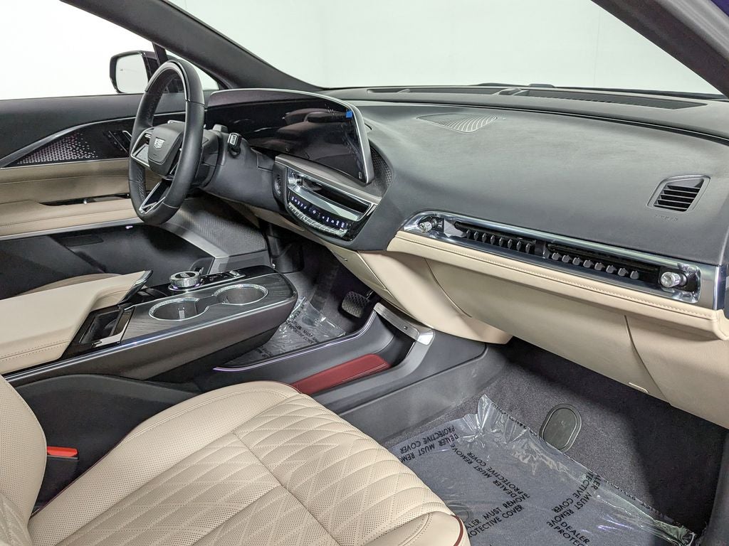 2024 Cadillac LYRIQ Sport