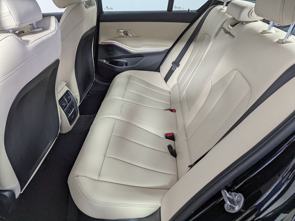 2025 BMW 3 Series 330i xDrive