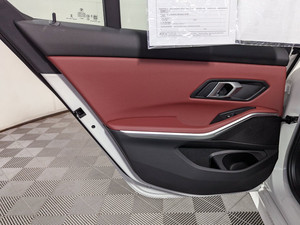 2025 BMW 3 Series 330i xDrive