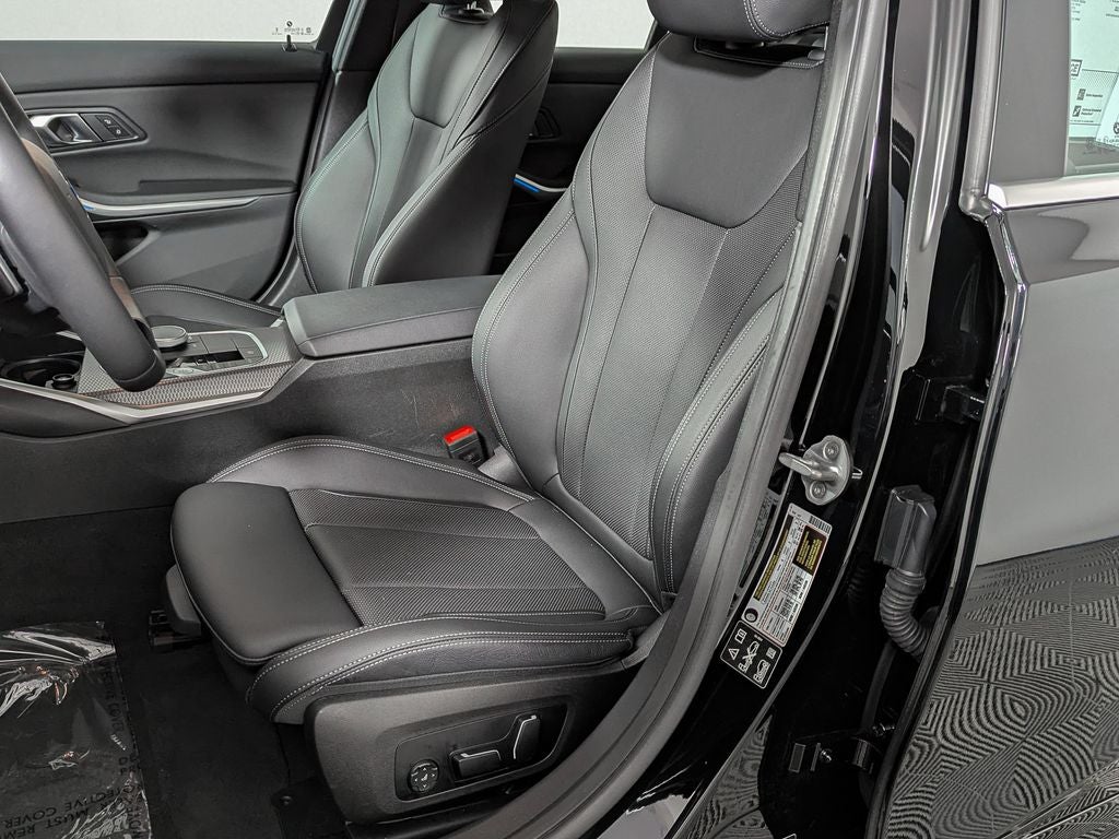 2025 BMW 330i xDrive 330i xDrive