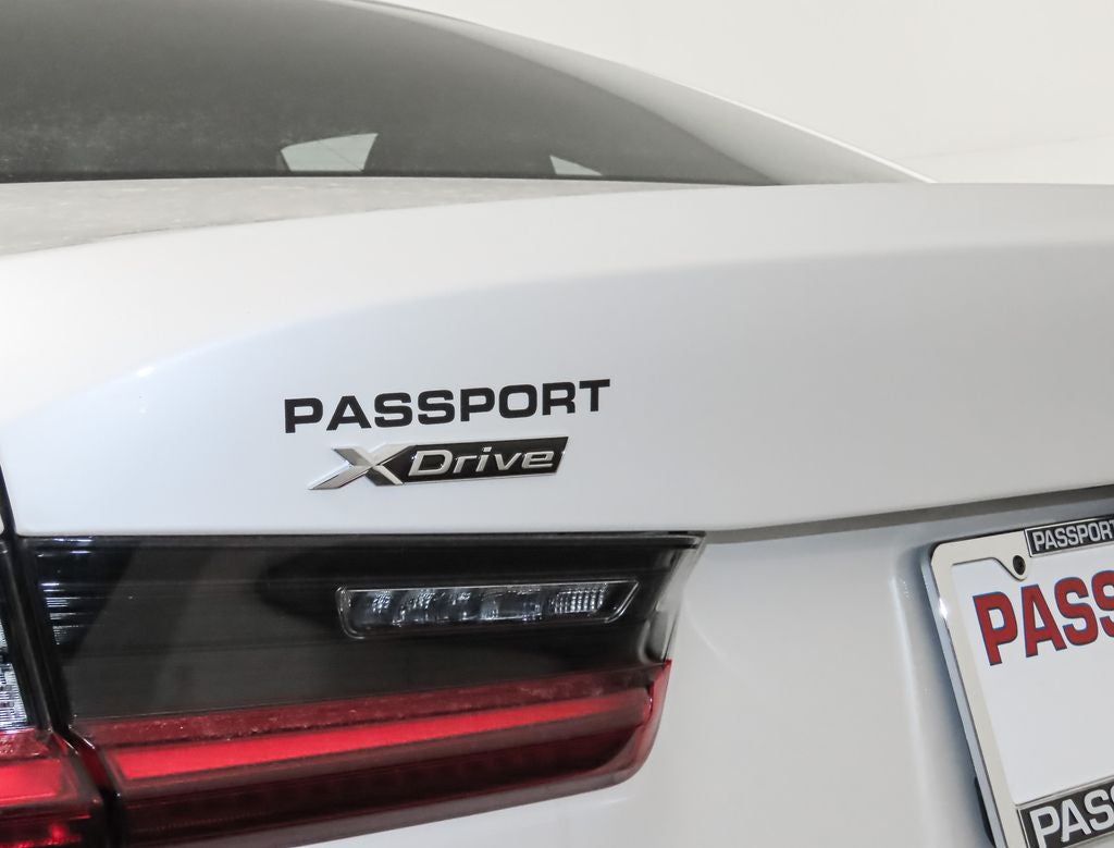 2025 BMW 330i 330i xDrive