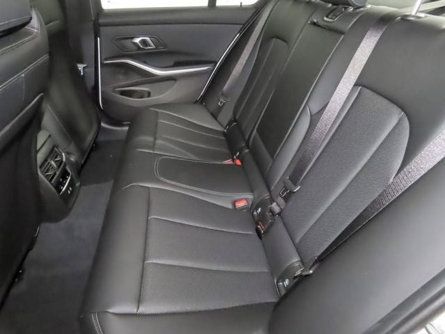 2025 BMW 330i 330i xDrive