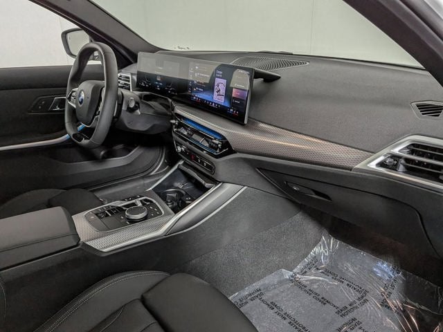 2025 BMW 330i xDrive 330i xDrive