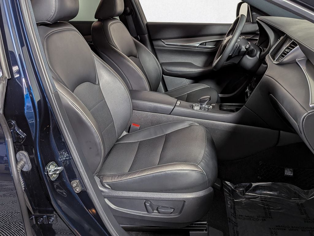 2023 INFINITI QX55 LUXE
