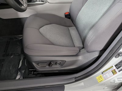 2022 Toyota Camry Hybrid LE