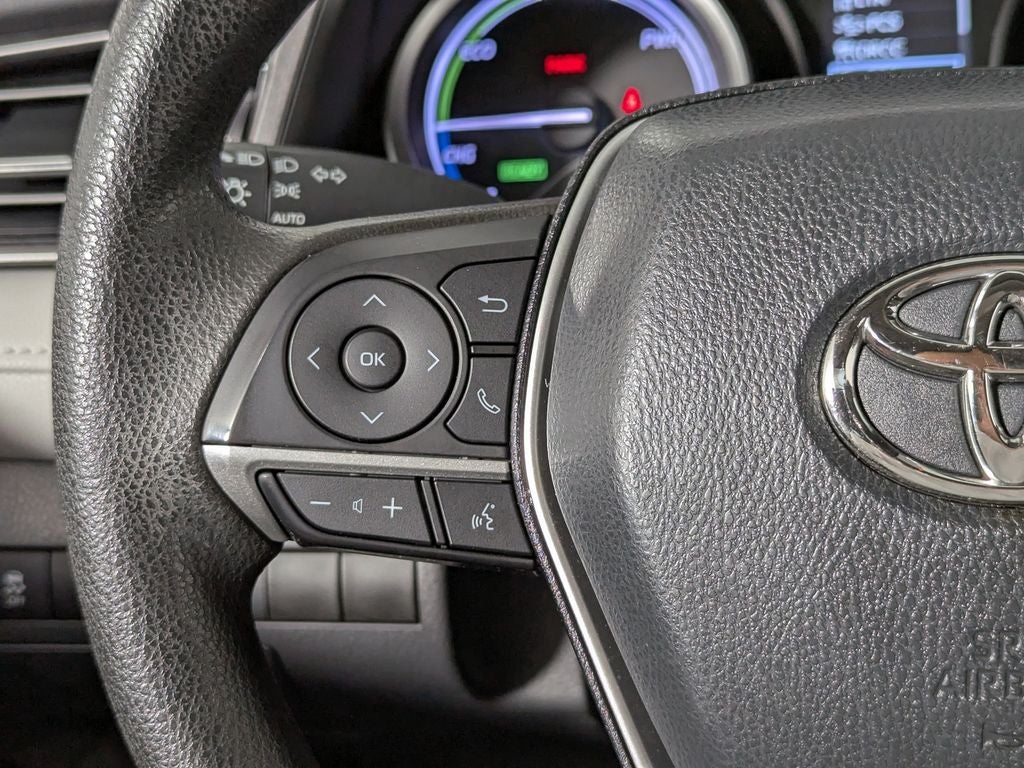2022 Toyota Camry Hybrid LE