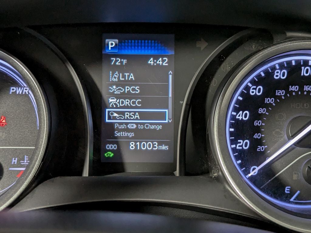 2022 Toyota Camry Hybrid LE