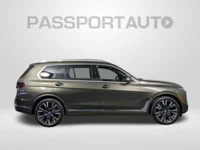 2025 BMW X7 xDrive40i