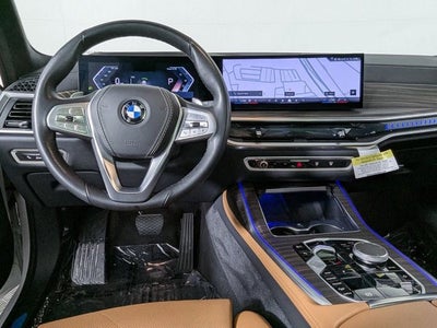 2025 BMW X7 xDrive40i