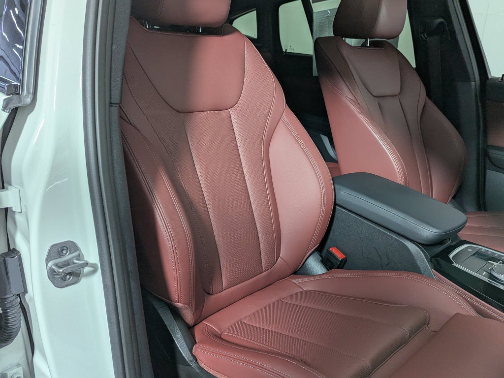 2023 BMW X4 xDrive30i