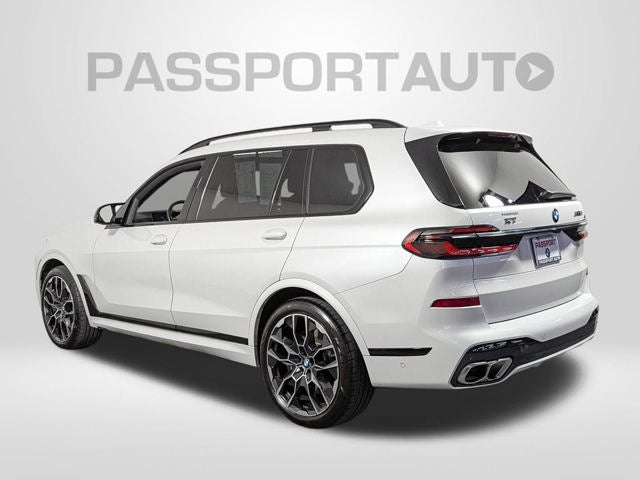 2024 BMW X7 M60i