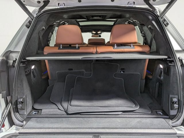 2024 BMW X7 M60i