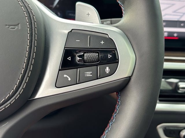 2025 BMW X5 M60i