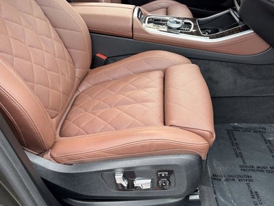 2025 BMW X5 M60i