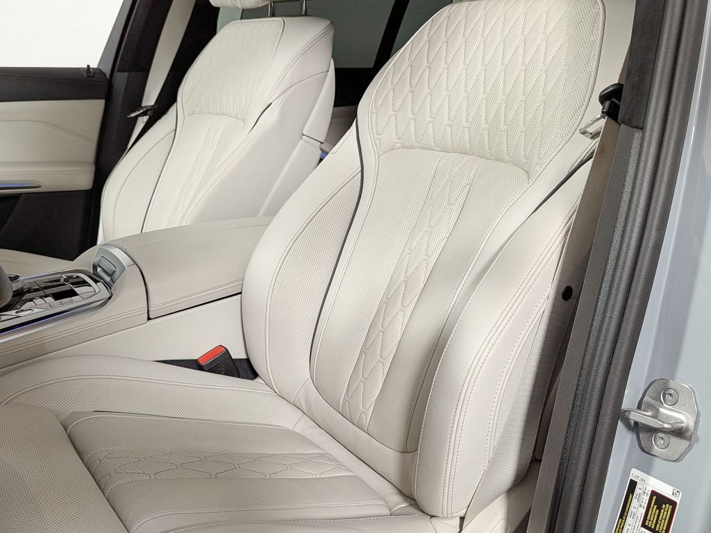 2024 BMW X5 M60i