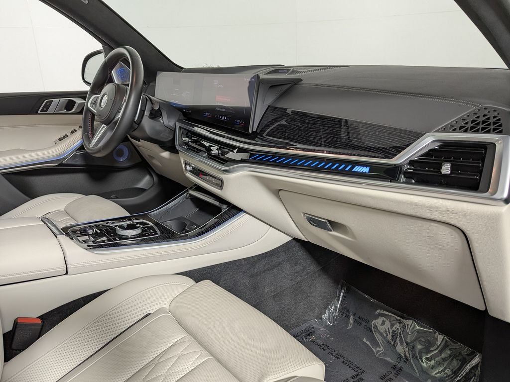 2024 BMW X5 M60i