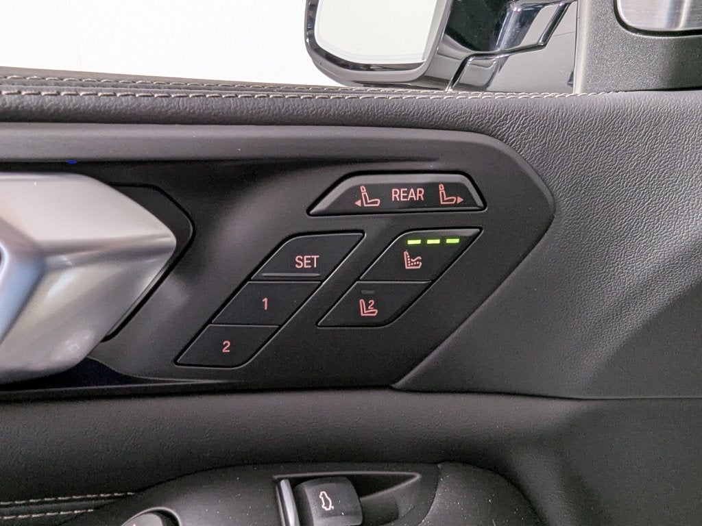 2026 BMW B7 ALPINA XB7