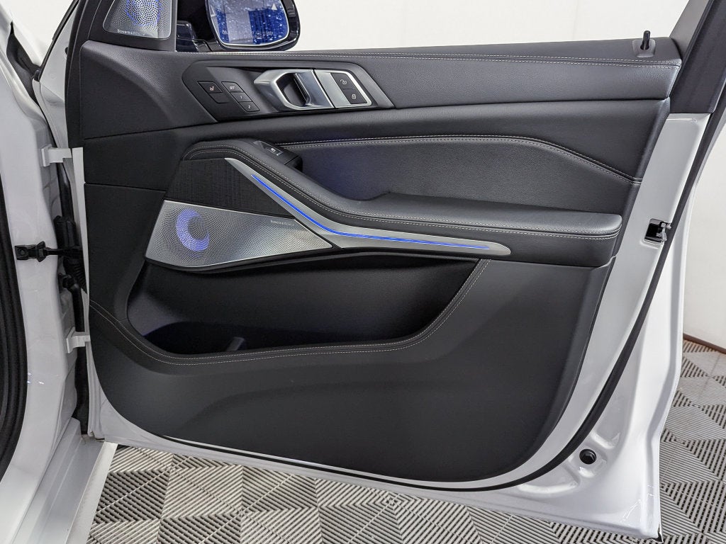 2026 BMW B7 ALPINA XB7