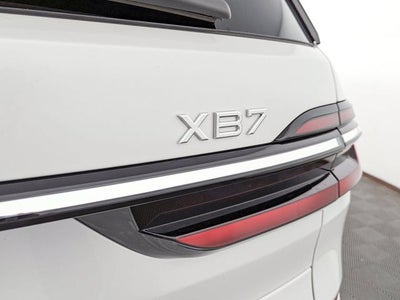 2026 BMW B7 ALPINA XB7