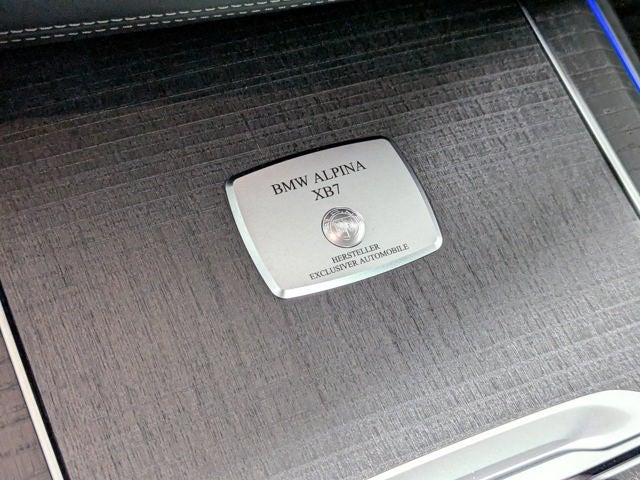 2026 BMW B7 ALPINA XB7