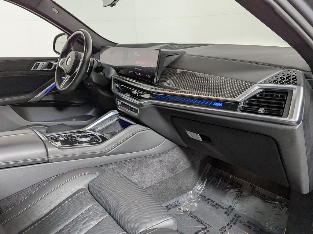 2024 BMW X6 M60i