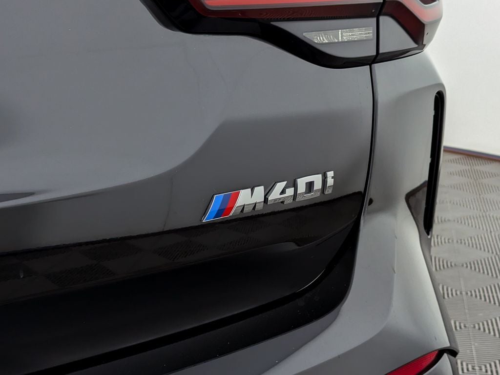 2024 BMW X3 M40i