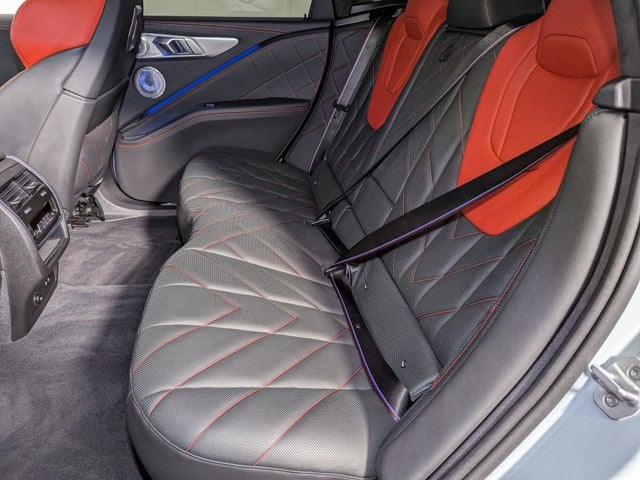 2024 BMW XM Label