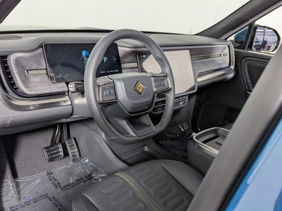 2026 Rivian R1S Base