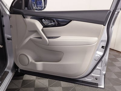 2022 Nissan Rogue Sport SV