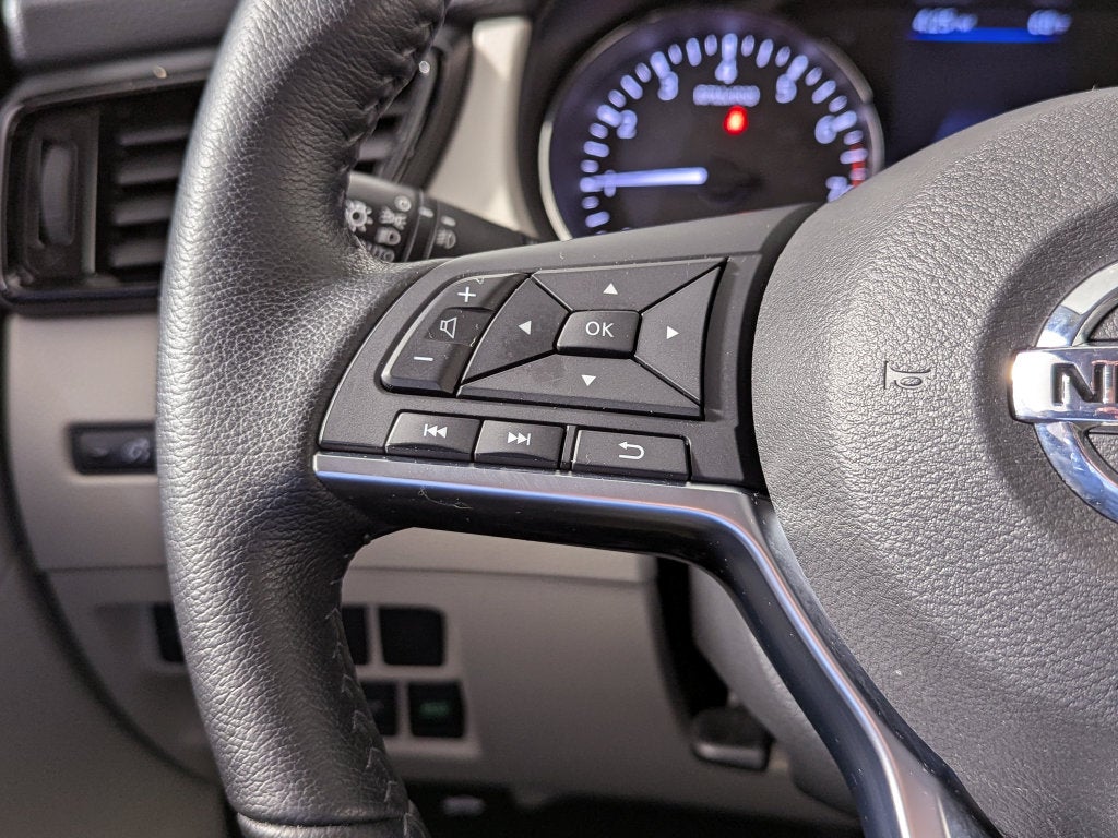 2022 Nissan Rogue Sport SV