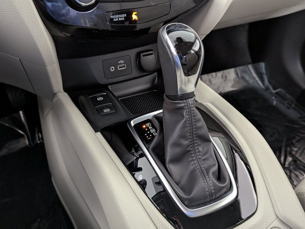 2022 Nissan Rogue Sport SV