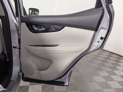 2022 Nissan Rogue Sport SV