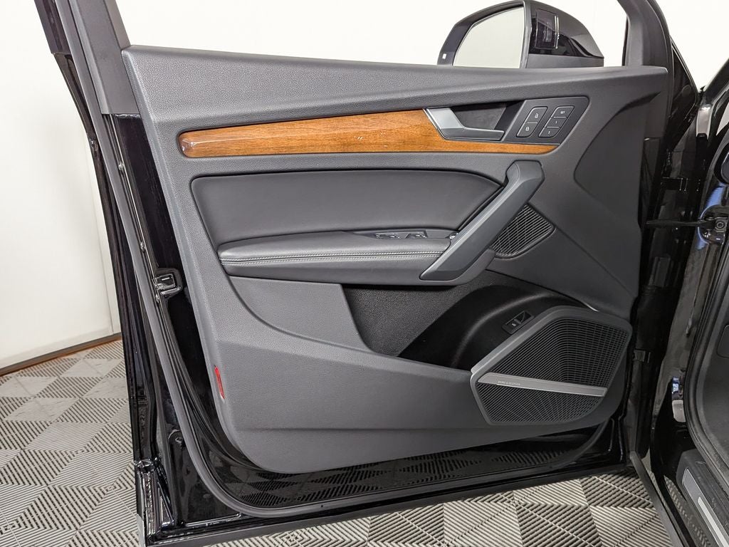2023 Audi Q5 40 Premium Plus quattro