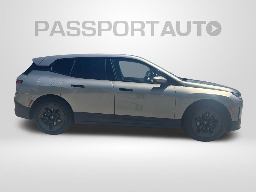 2025 BMW iX xDrive50