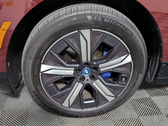 2025 BMW iX xDrive50