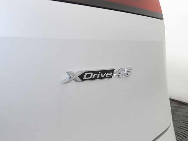 2026 BMW iX xDrive45