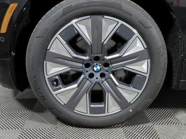 2026 BMW iX xDrive60